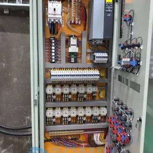 Alternative view of Tablero electrico con variador de frecuencia 6 bombas hasta 20HP